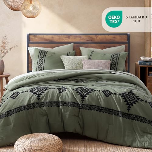 Embroidery Super King Plus Comforter Set 7 Pieces Bed in a Bag