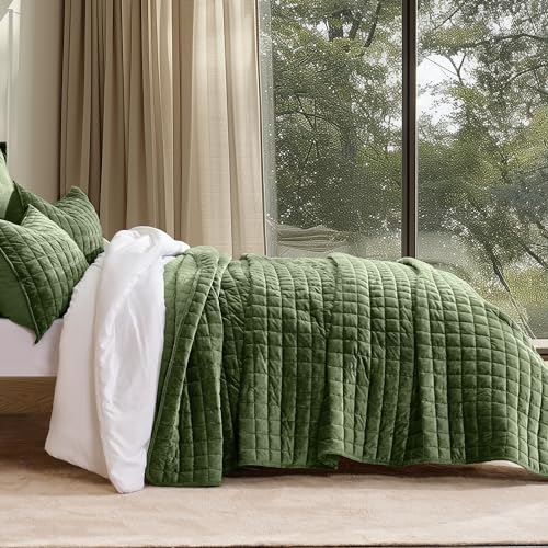 Channel Box Stitch Velvet Quilt Set