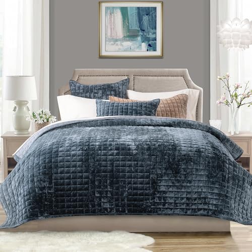 Velvet Quilt Set