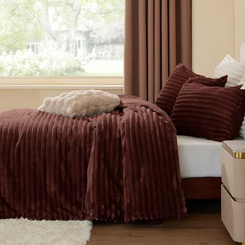 Fleece King Comforter Set