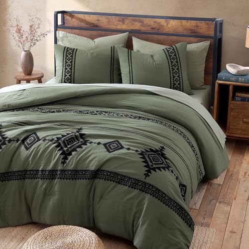 Embroidery Super King Comforter Set 7 Pieces Bed in a Bag