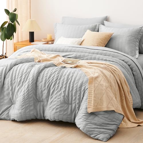 King Size Comforter Set 7 Pieces Light Grey Seersucker Bed in a Bag
