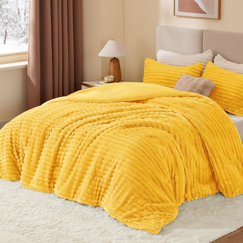 Fleece King Comforter Set