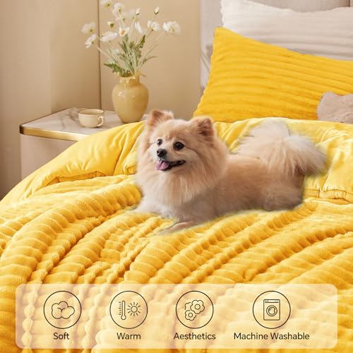 Fleece King Comforter Set