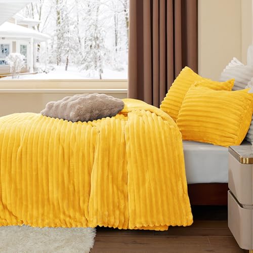 Fleece King Comforter Set