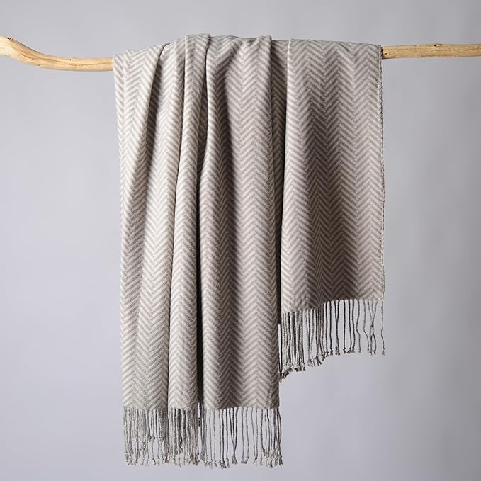 CUDDLE DREAMS Silk Throw Blanket with Hand-Knotted Fringe, Natural, Soft & Breathable (Herringbone Gray)