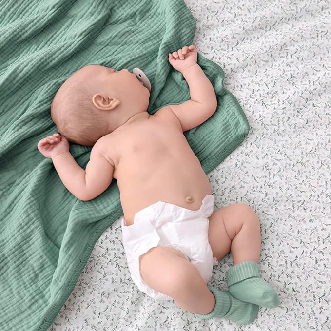 Lulu moon Muslin Quilt Blanket, Crib Blanket for Baby and Toddler,47x47 Inches(Lotus Leaf)