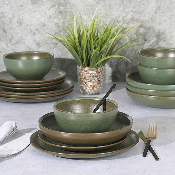 Gibson Elite Beckett Stoneware Matte Reactive Glaze 16 Piece (Service for 4) Plates and Bowls Dinnerware Set - Green