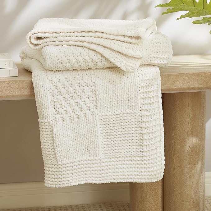 Amélie Home Checkered Chenille Knit Throw Blanket for Couch, Classic Texture Decorative Soft Blanket for Sofa, Chair & Bedroom, 50"x60", Ivory