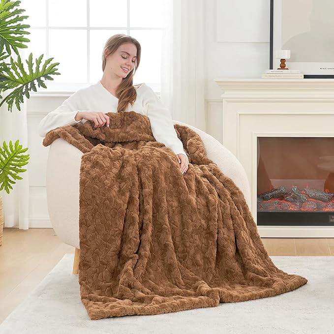 Cozy Bliss Faux Fur Throw Blanket for Couch, Fuzzy Soft Plush Thick Warm Fluffy Reversible Wave Textured Blanket for Sofa Bedroom Living Room, 55 * 70 Inches Brown