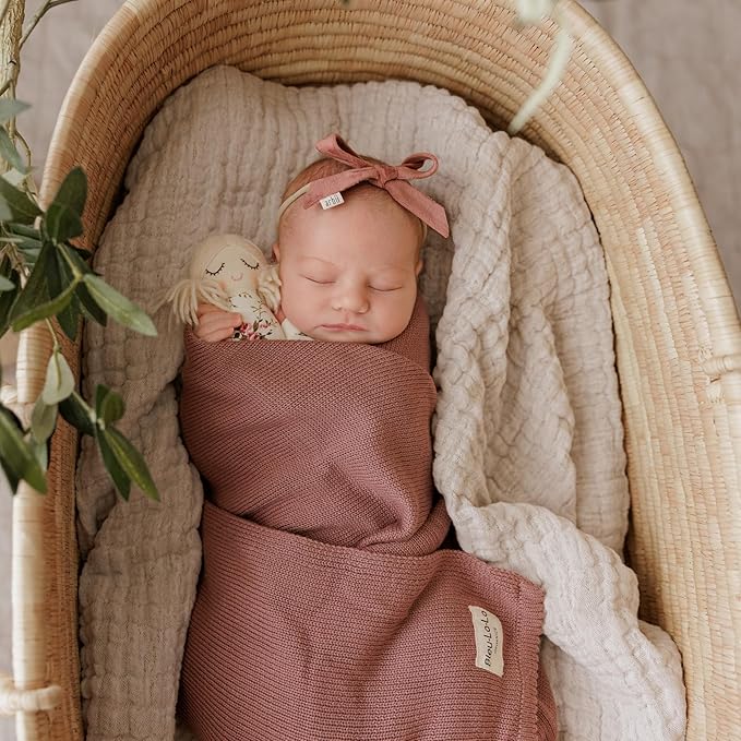 Luxe Collection 100% Organic Luxury Knit Baby Blanket + Hat Set (Sugar Plum)